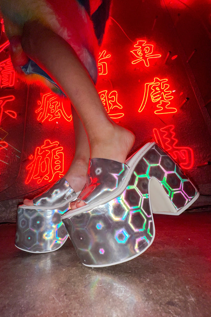 HoloHexa Prism Surge