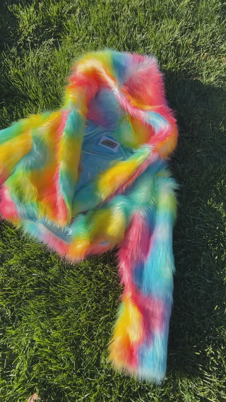 Prismatic Crop Coat