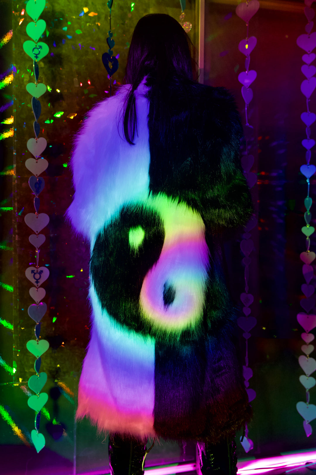 Yin Yang Coat - Black/White