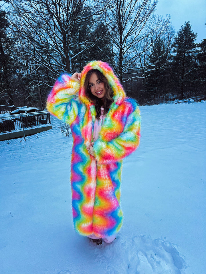 Yin Yang Coat - Prizmatic