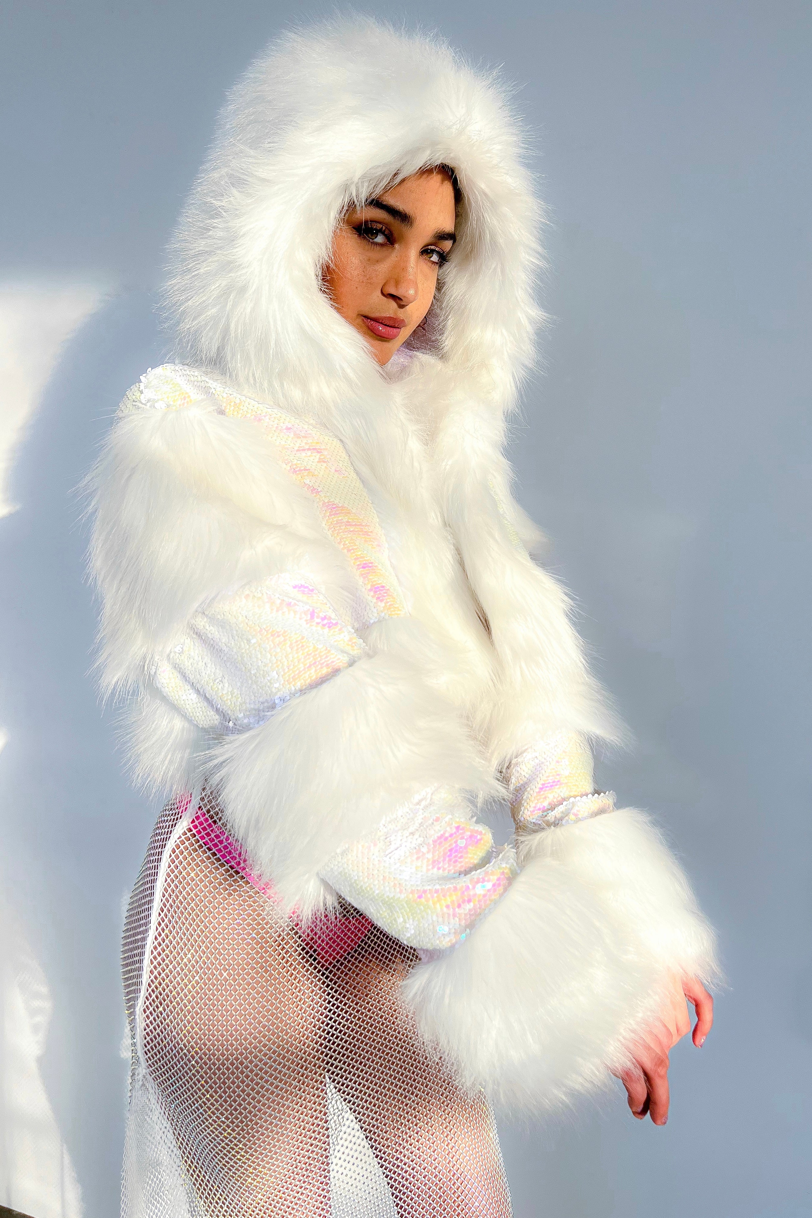Cropped fur coats – SPACE ISLAND